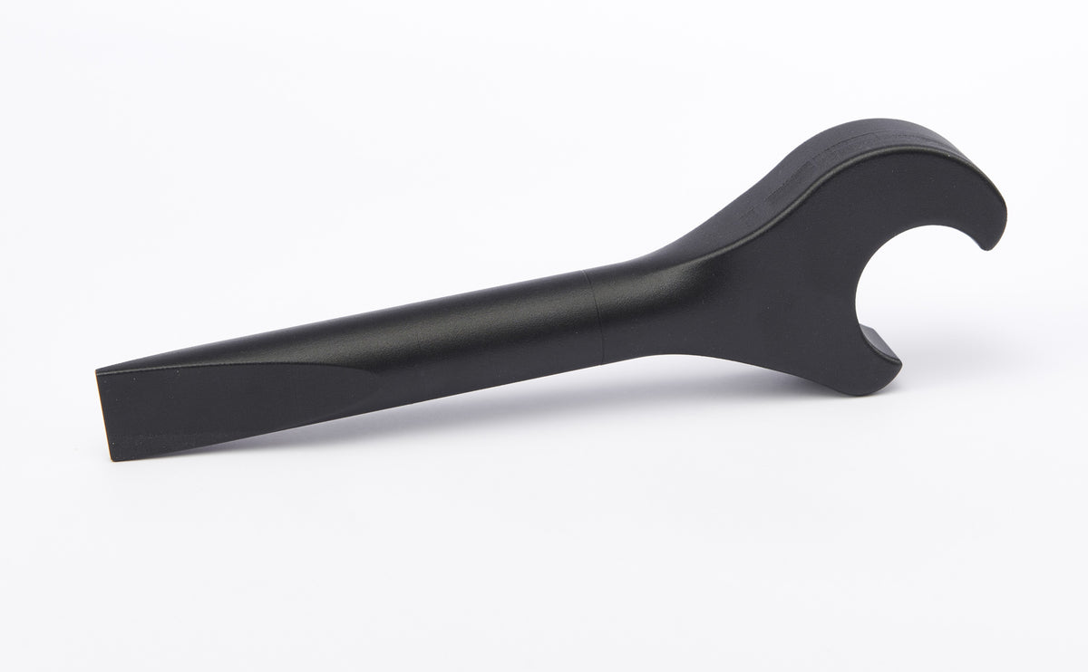 Giant Wrench / Spanner (10x): detail surface