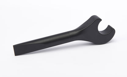 Giant Wrench / Spanner (10x): detail surface
